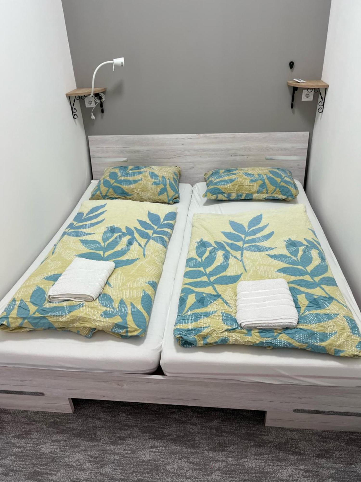 Centr00M Apartman Dunafoldvar Exteriér fotografie